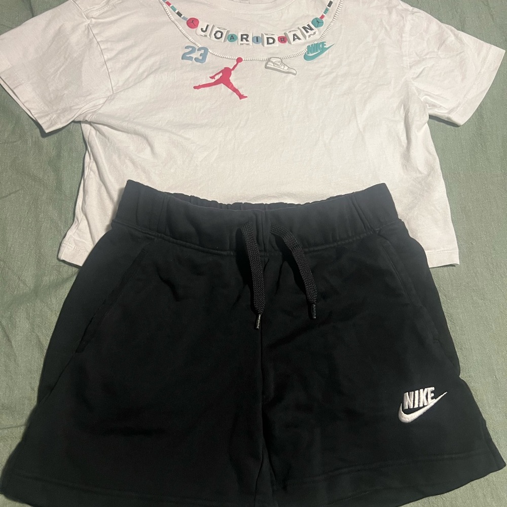SOLD-Nike Jordan outfit, Jumpman neck girls shirt, club fleece drawstring shorts